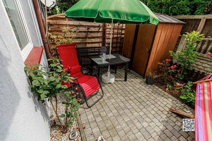 Wyjście na patio bezpośrednio z apartamentu